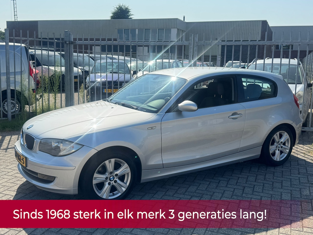 BMW 1-serie - 116i Corporate NL AUTO NAP! DEALER OH l TOPSTAAT! Airco l Afneem trekhaak l LMV l Elek pak - AutoWereld.nl
