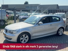 BMW 1-serie - 116i Corporate NL AUTO NAP DEALER OH l TOPSTAAT Airco l Afneem trekhaak l LMV l Elek pakke