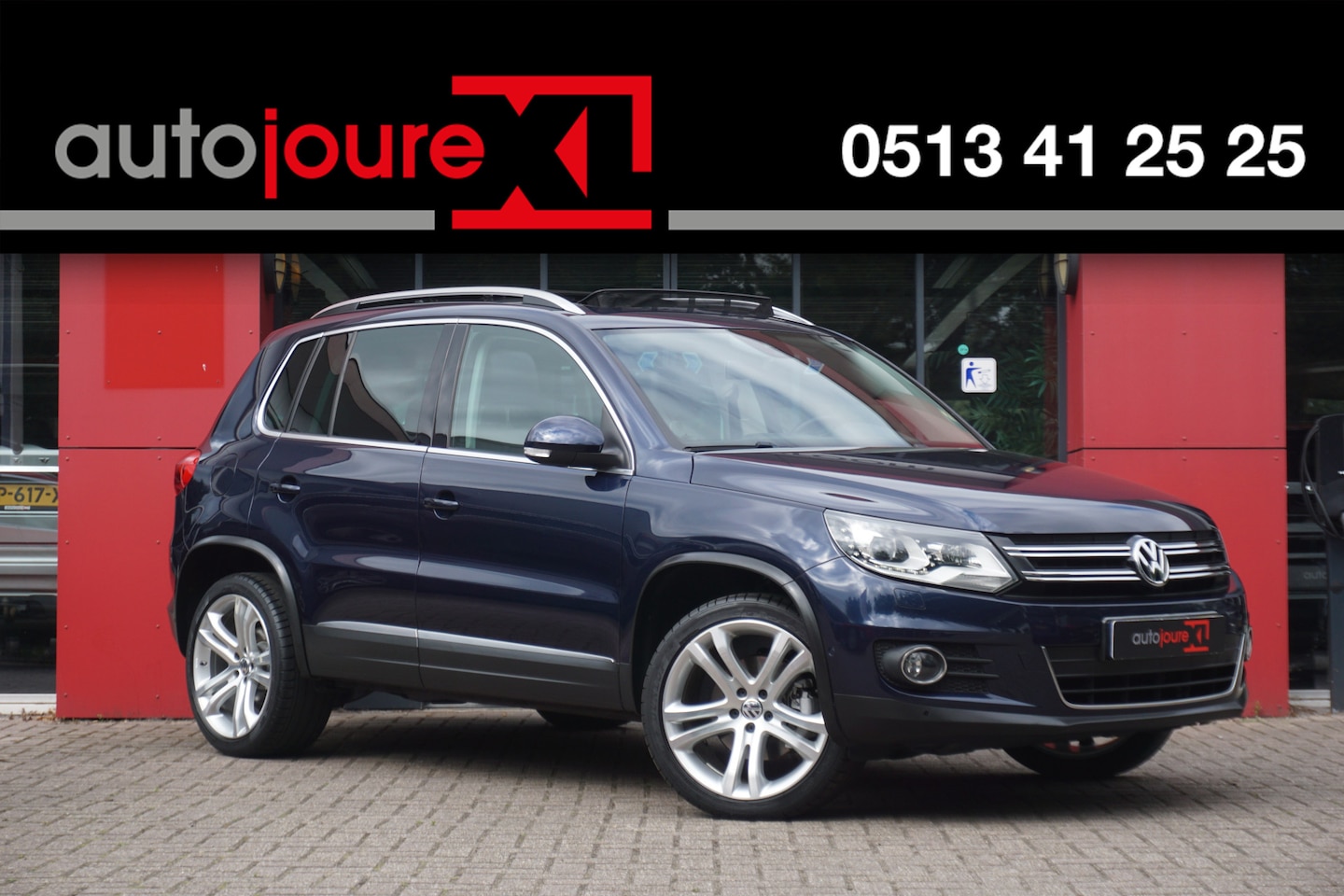Volkswagen Tiguan - 2.0 TSI 180pk Sport&Style 4Motion | Automaat | Panoramadak | Leder | DynAudio | Trekhaak | - AutoWereld.nl