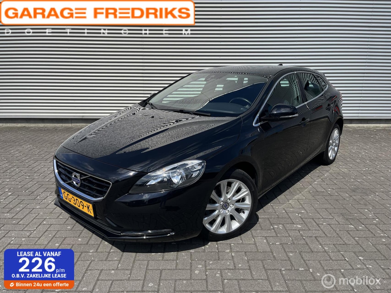 Volvo V40 - 1.6 T4 Momentum | Automaat| Navi | Trekhaak | Climate| - AutoWereld.nl
