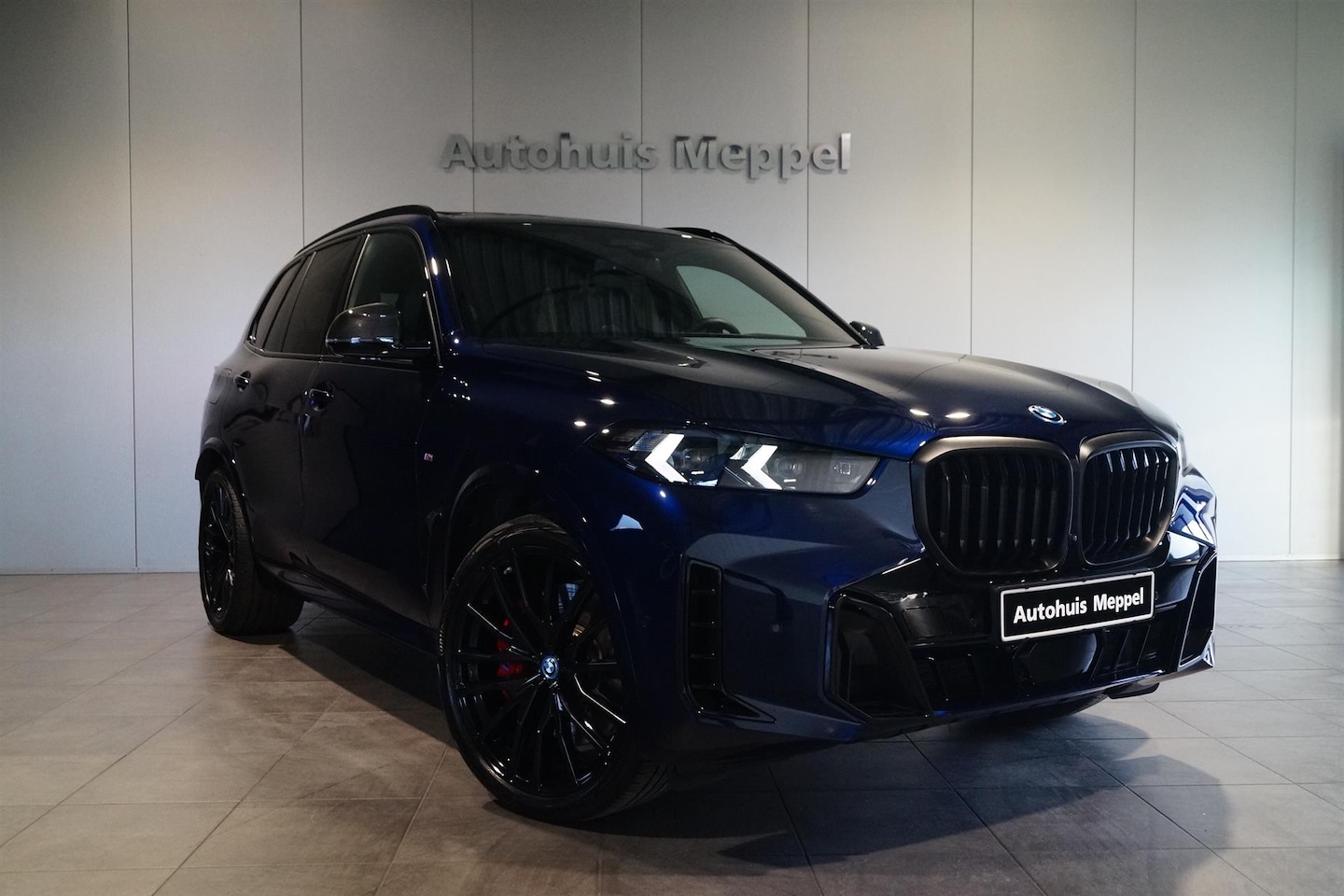 BMW X5 - xDrive50e M-sport Pro/// | Bowers & Wilkins Sound | Trekhaak | Full Option | - AutoWereld.nl