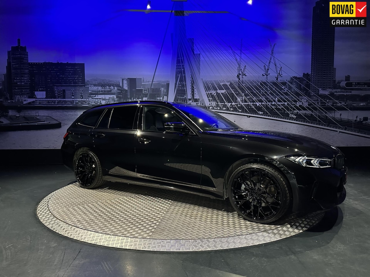 BMW 3-serie Touring - 330e xDrive *Pano*360camera*Sportstoelen*Laser* - AutoWereld.nl