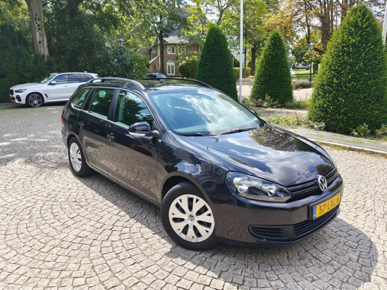 Volkswagen Golf Variant - 1.6 TDI Trendline BlueMotion Nieuwe APK en onderhoudsbeurt - AutoWereld.nl