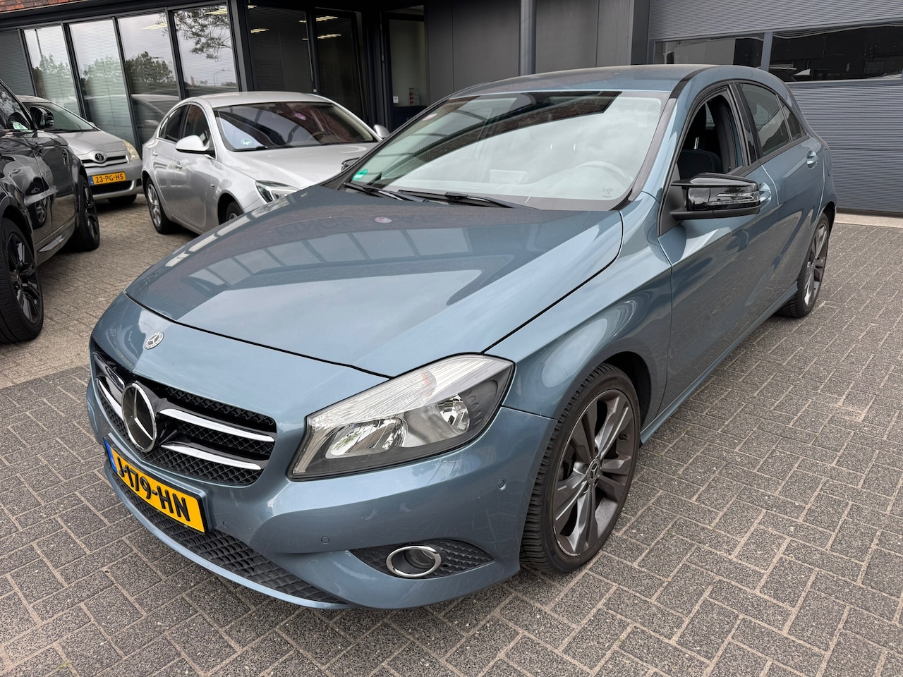 Mercedes-Benz A-klasse - 180 SUPER NETTE WAGEN DEALER ONDERHOUDEN - AutoWereld.nl