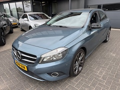Mercedes-Benz A-klasse - 180 SUPER NETTE WAGEN DEALER ONDERHOUDEN