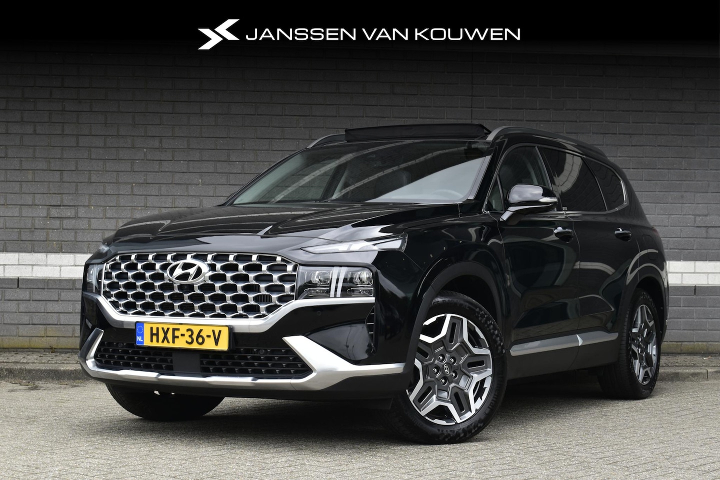 Hyundai Santa Fe - 1.6 T-GDI PHEV Premium Sky Panoramadak Stoelverwarming en -Ventilatie - AutoWereld.nl