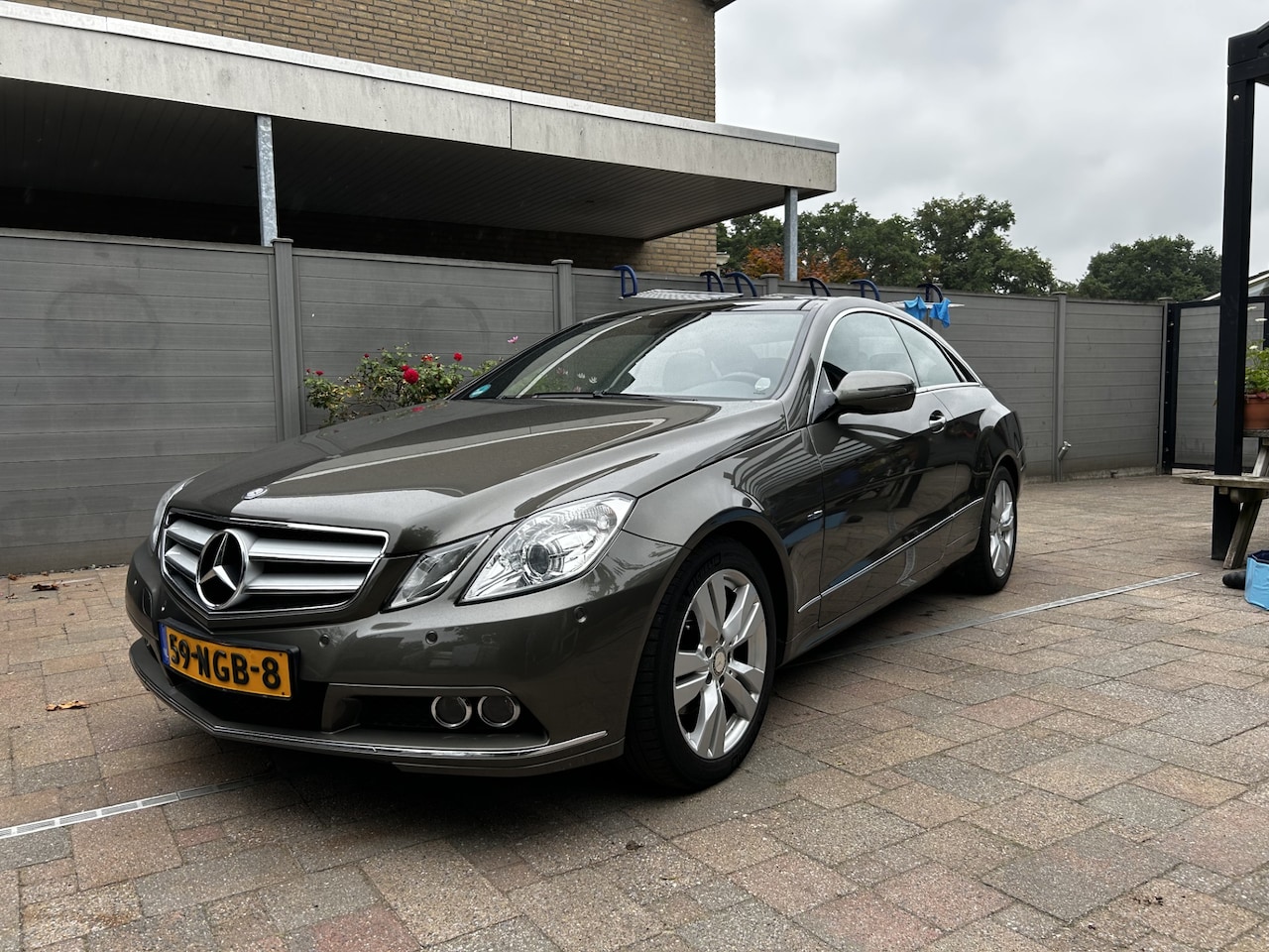 Mercedes-Benz E-klasse Coupé - 250 CGI Elegance - AutoWereld.nl