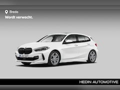 BMW 1-serie - 118i | M-sport Shadow Line | HiFi | Stoelverwarming | Schuif-/ Panoramadak | Parking Assis