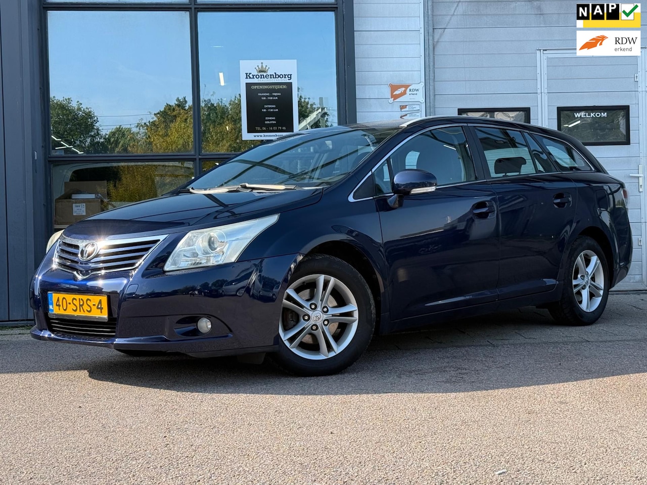 Toyota Avensis Wagon - 1.8 VVTi Comfort 1.8 VVTi Comfort, NAP, APK, CRUISECR - AutoWereld.nl