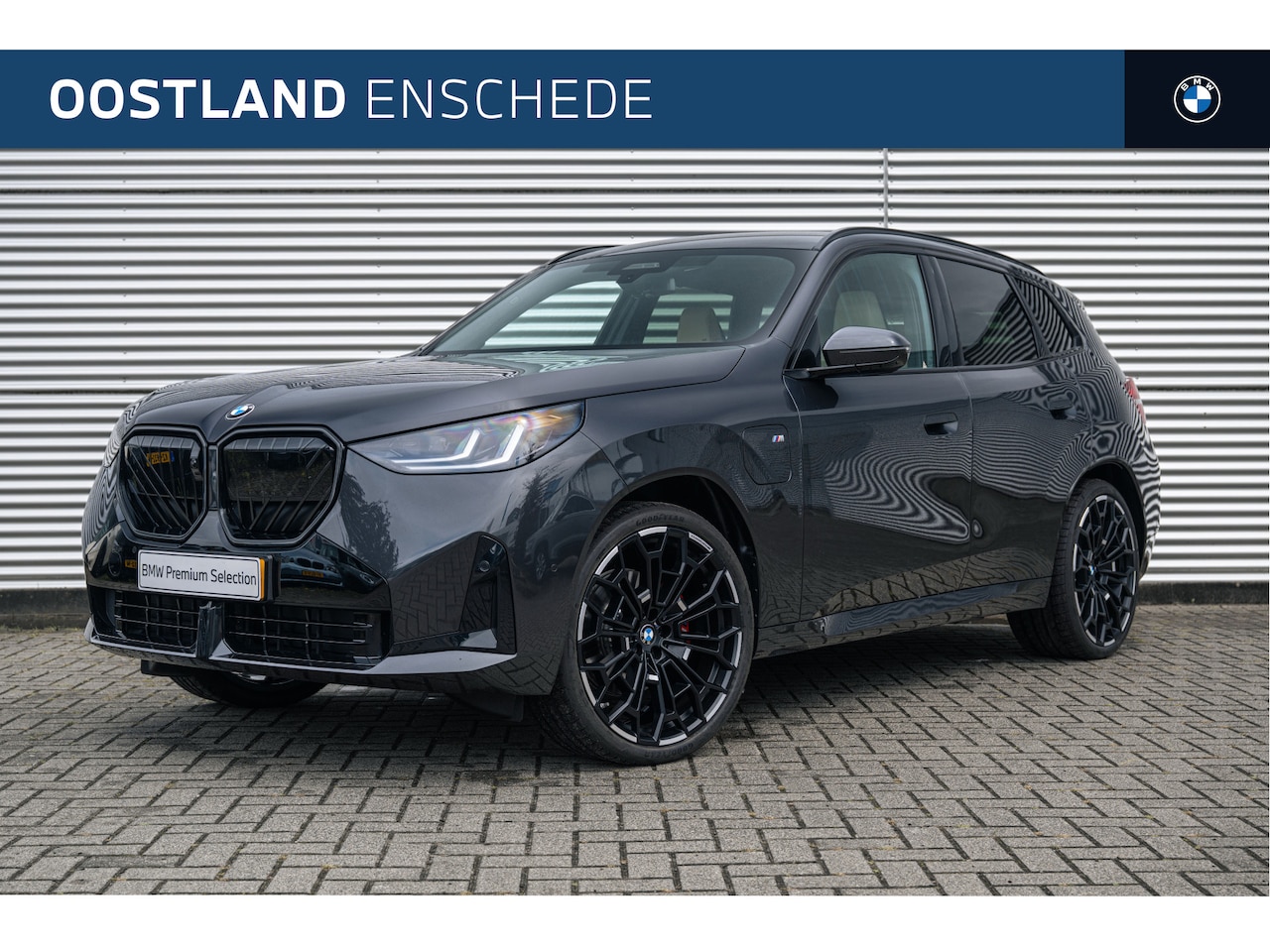 BMW X3 - 30e xDrive M Sport Automaat / Panoramadak / Trekhaak / Adaptieve LED / M-performance velge - AutoWereld.nl