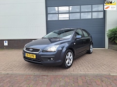 Ford Focus - | 1.6-16V Futura | Airco | 1e eigenaar | Leuke kilometerstand |