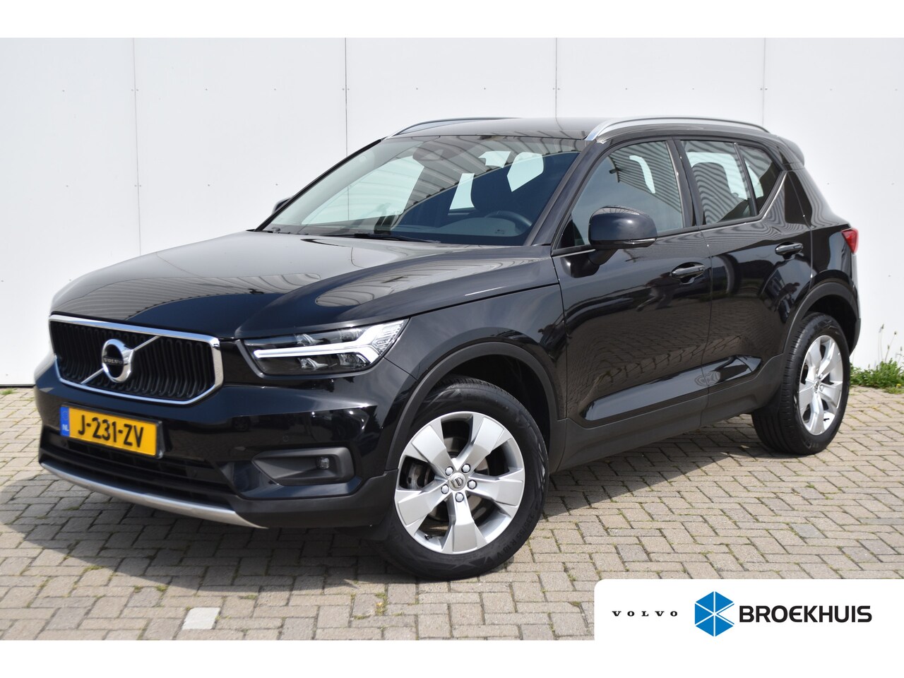 Volvo XC40 - 1.5 T2 Business Pro Lage KM! | Stoel/Stuurverw. | Adapt. Cruise | VolvoSelekt! - AutoWereld.nl