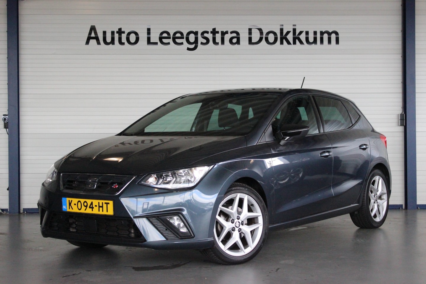 SEAT Ibiza - 1.0 TSI FR Business Intense Camera | Carplay | Bluetooth | Cruise | Clima | LED | 17" LMV - AutoWereld.nl