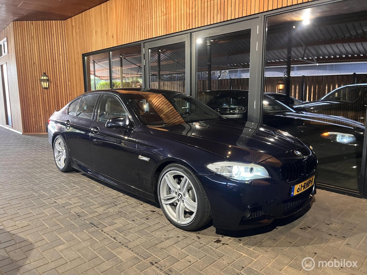 BMW 5-serie - 528i 3.0L High Executive | M-Sport | NAP | - AutoWereld.nl