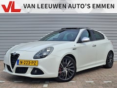 Alfa Romeo Giulietta - 1.7 TBi Quadrifoglio Verde | Nieuw Binnen | Pano | Leder | 234pk
