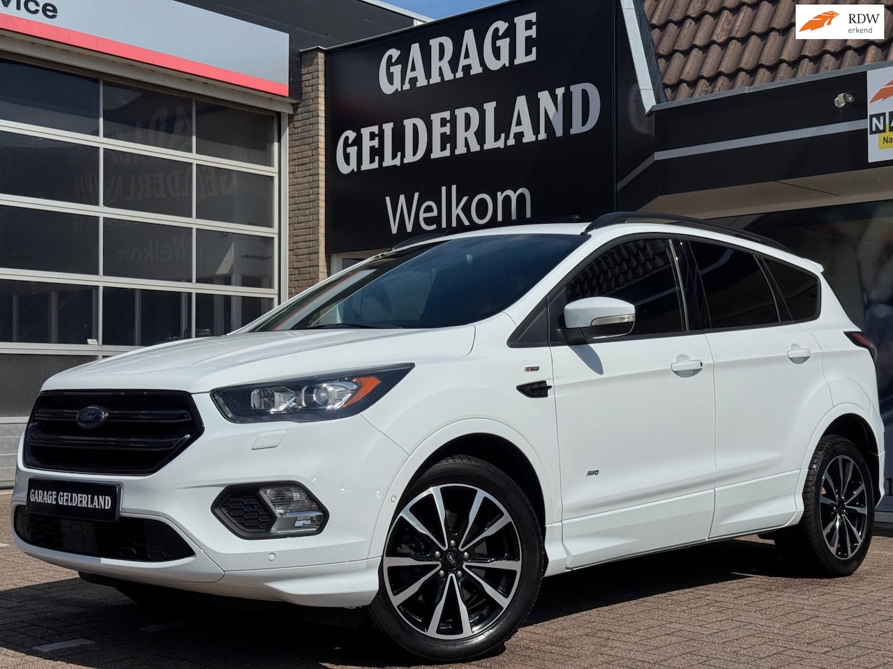 Ford Kuga - 1.5 EcoBoost ST Line | Pano | Bi-Xenon | Full-Led | Android | Alcantara/Leder | Cruise | C - AutoWereld.nl