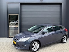 Ford Focus - 1.0 Champions Edition 5DRS | RIEM V.V. | AIRCO | NAVI | CRUISE CONTROL | ORIG NL AUTO | AP