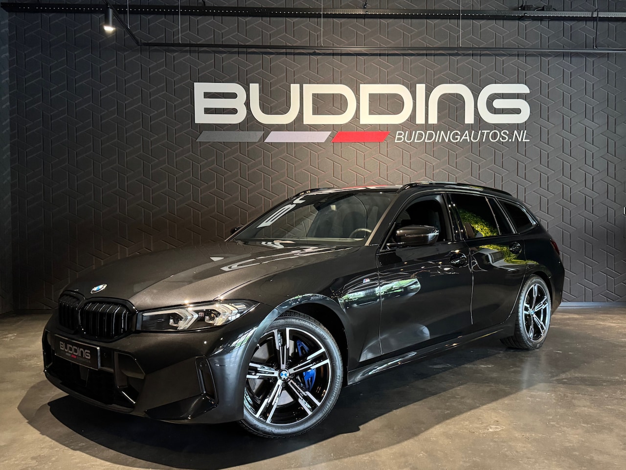 BMW 3-serie Touring - 330i | M-sport | CarPlay |  Adap Cruise - AutoWereld.nl