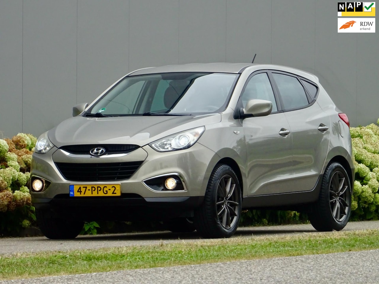 Hyundai ix35 - 2.0i AUT Dynamic Sport / NL / 88.000km! / Trekhaak - AutoWereld.nl