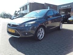 Ford Focus - 1.8 16V TITANIUM / AIRCO / TREKHAAK