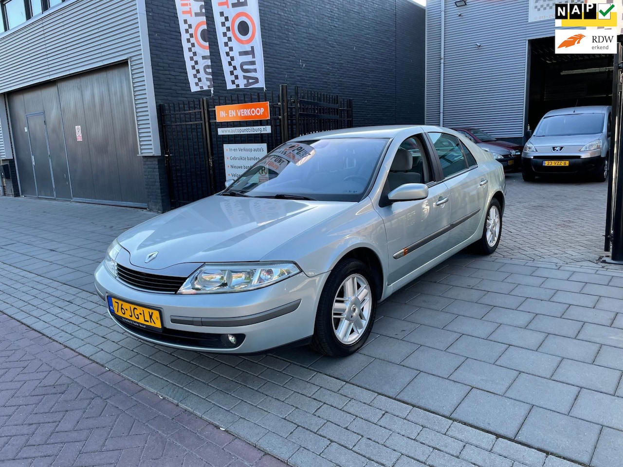 Renault Laguna - 1.8-16V Dynamique 2e Eigenaar! Airco NAP APK - AutoWereld.nl