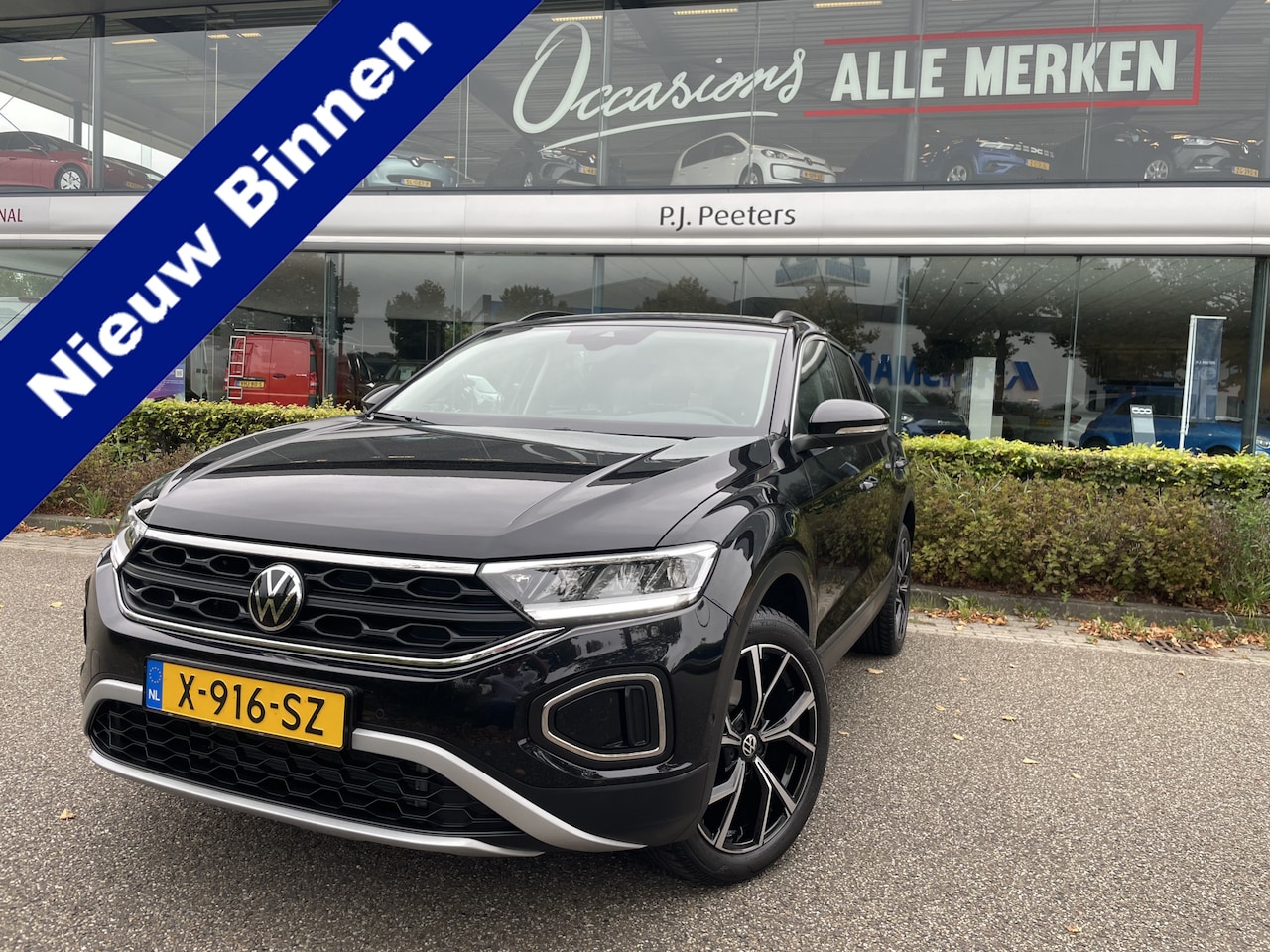 Volkswagen T-Roc - 1.0 TSI Life Business Airco - cruise control -  parkeersensoren voor en achter - Navigatie - AutoWereld.nl