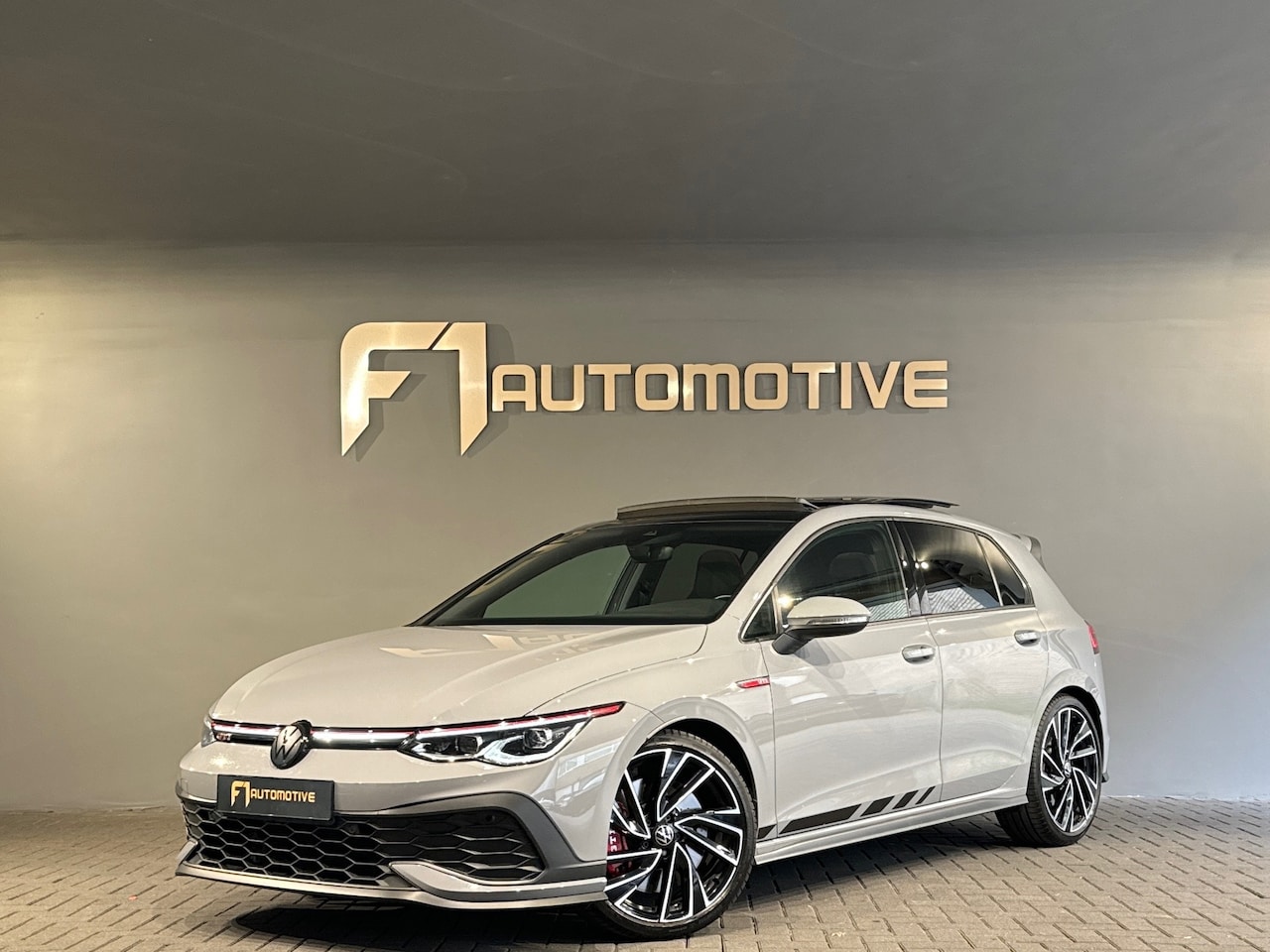 Volkswagen Golf - 2.0 TSI GTI Clubsport Pano|IQ|Sfeer|Camera - AutoWereld.nl