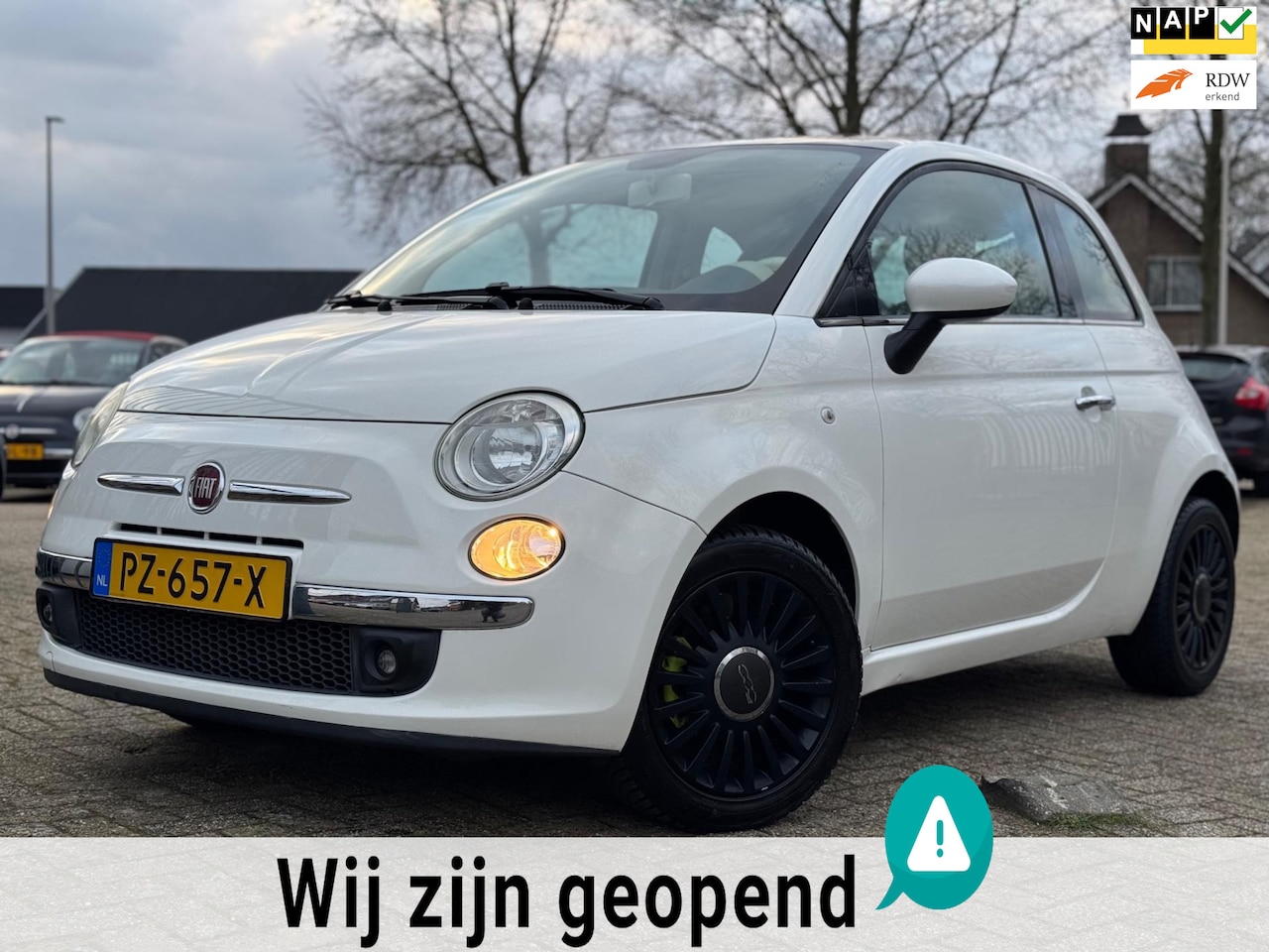 Fiat 500 - 1.2 Lounge APPLE CARPLAY AIRCO PANORAMA DAK ZWARTE VELGEN APK - AutoWereld.nl