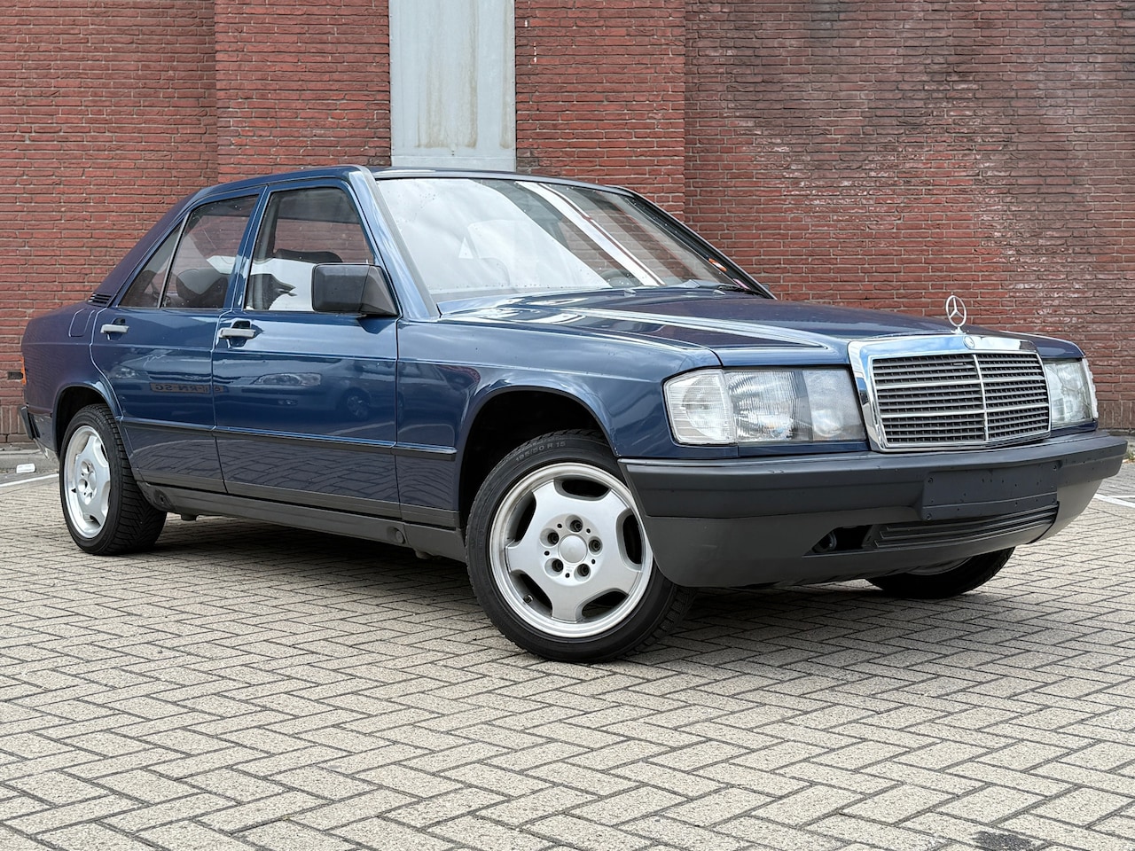Mercedes-Benz 190-serie - 2.0|AUTOMAAT|OPENDAK|VERKEERT IN GOEDE STAAT| - AutoWereld.nl