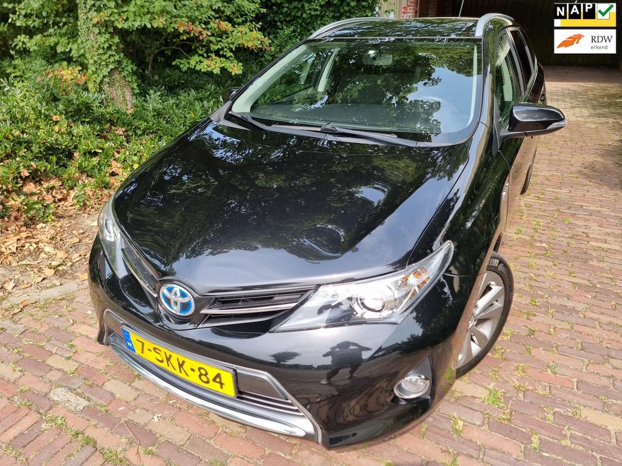 Toyota Auris Touring Sports - 1.8 Hybrid Lease Panodak 1e Eigenaar - AutoWereld.nl