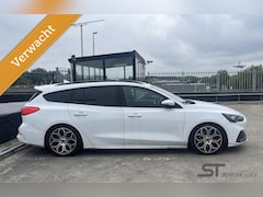 Ford Focus Wagon - 2.3 EcoBoost ST-3