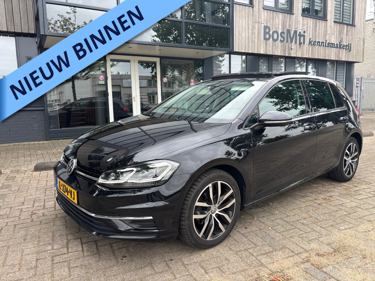 Volkswagen Golf - 1.0 TSI Highline Business R 1.0 TSI Highline Business R - AutoWereld.nl