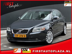 Volvo S40 - 1.8 Kinetic NAVI/LEDER/CRUISE/PDC/TREKHAAK | KEURIGE AUTO