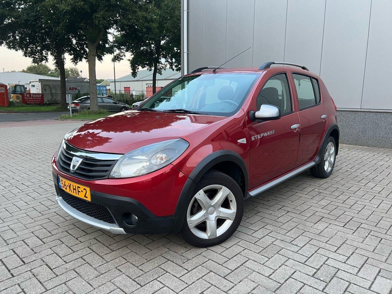 Dacia Sandero Stepway - 1.6 150.402KM - AutoWereld.nl