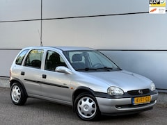 Opel Corsa - 1.4i-16V CDX Automaat |59.500 km |Nap |Airco |Nette Auto |New Apk |Boekjes