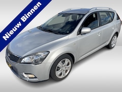 Kia Cee'd Sporty Wagon - 1.4 CVVT X-ecutive handel of export tec 100% Mooie station car zeer zuinig vele opties rij
