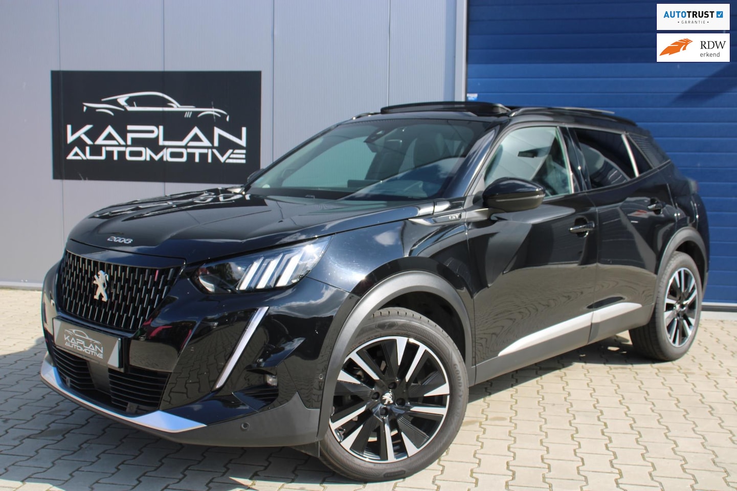 Peugeot 2008 - GT 155PK Pano ACC Trekhaak Lane Stoelverw 360 Cam Garantie CarPlay - AutoWereld.nl