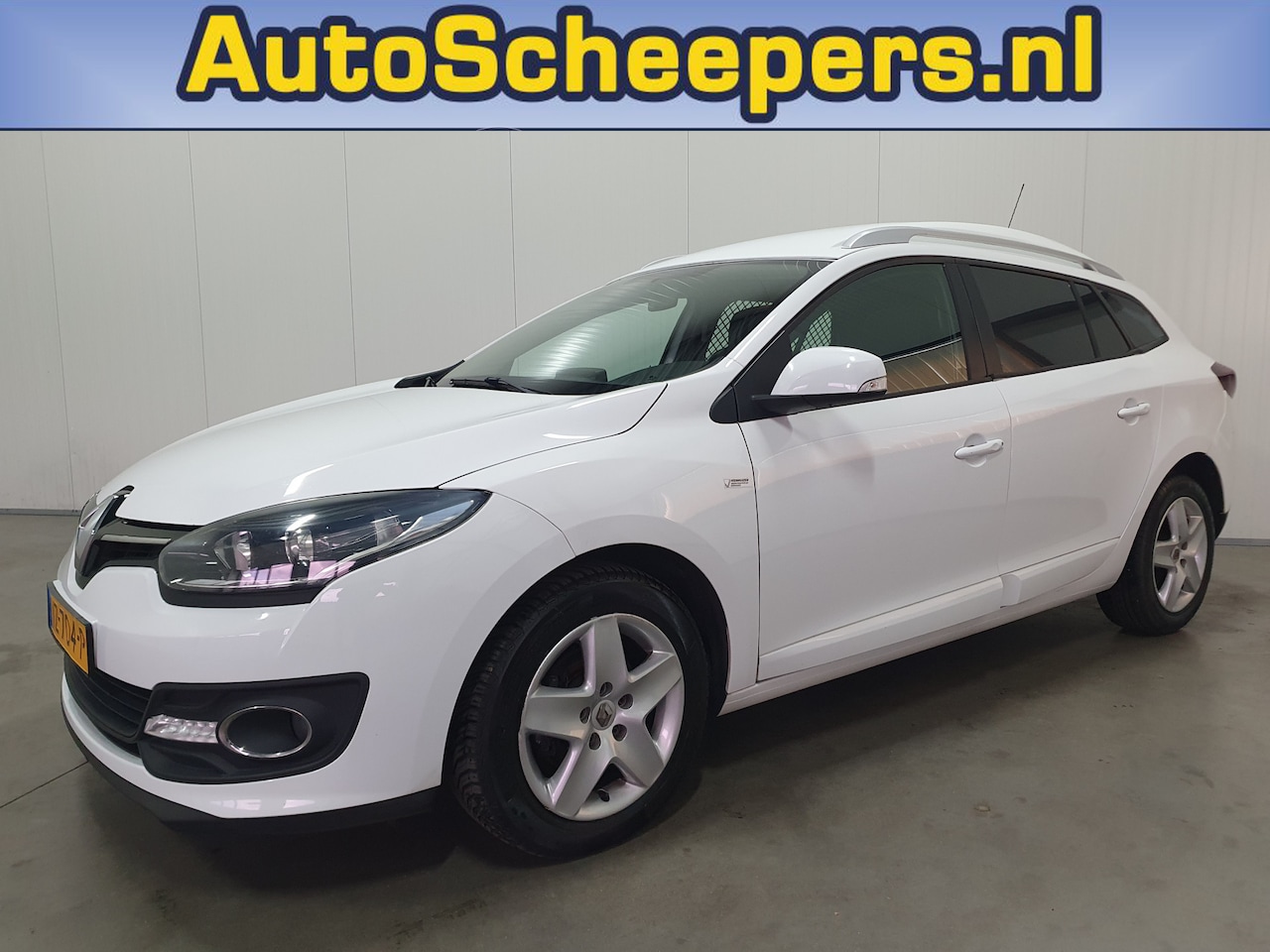 Renault Mégane - 1.5 dCi Expression S&S NAVI/AIRCO/CRUISE - AutoWereld.nl