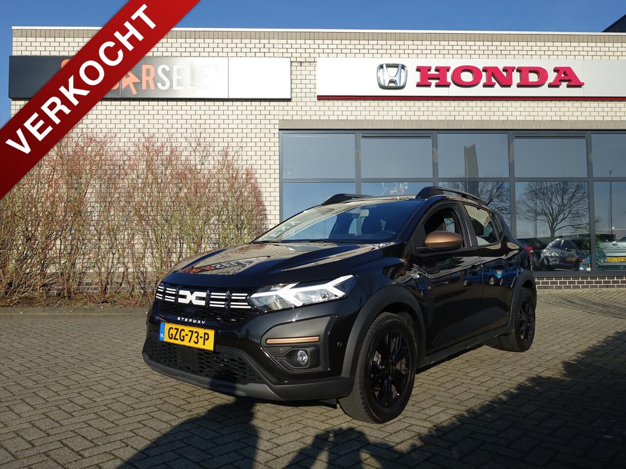 Dacia Sandero Stepway - 1.0 TCe 110pk Extreme + - AutoWereld.nl