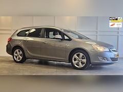 Opel Astra Sports Tourer - 1.6 Turbo Cosmo / 2011 / Navi / Airco