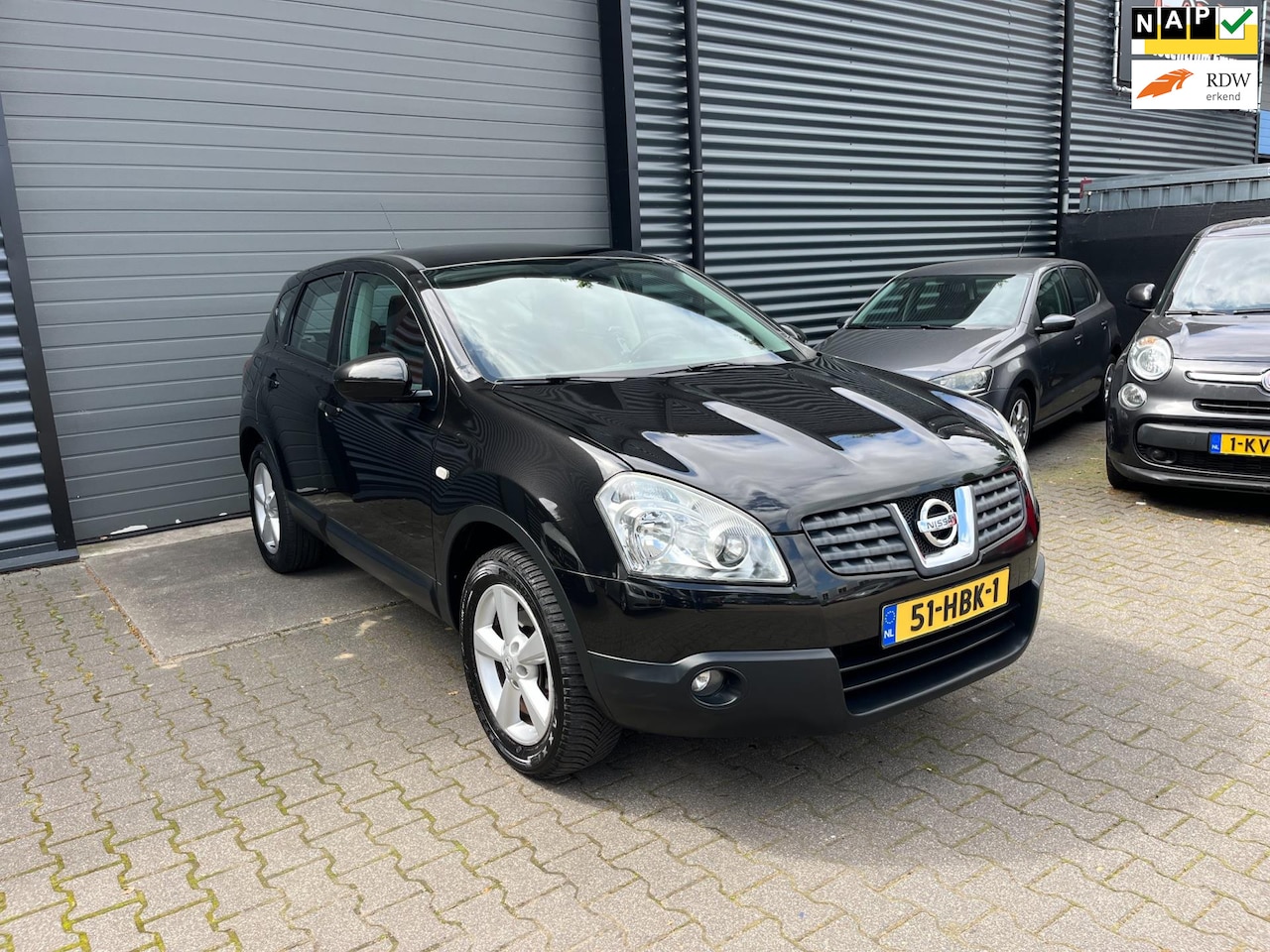 Nissan Qashqai - 2.0 Acenta AUTOMAAT/TREKHAAk/PANO - AutoWereld.nl