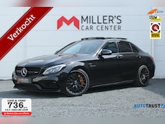 Mercedes-Benz C-klasse - AMG C63S Pano Luchtvering Kuipstoelen HUD