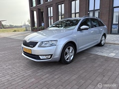 Skoda Octavia Combi - 1.6 TDI Greenline Businessline Clima