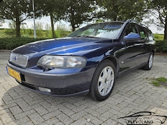 Volvo V70 - 2.4 T, 200PK, Automaat, Airco;O.H. Historie Aanwezig