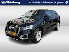 Audi Q2 - 30 TFSI Sport / AUTOMAAT/ PARK. SENSOREN/ 17" LMV/ CRUISE/ NAVI/ BLUETOOTH/ CLIMA/ STOEL V