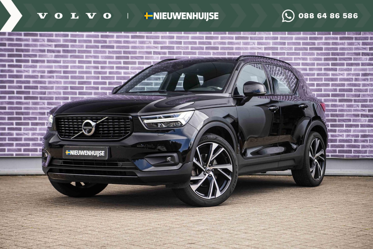 Volvo XC40 - 2.0 B3 R-Design | Luxury Line | Power Seats | 20” Velgen | Panoramadak | Standkachel | 360 - AutoWereld.nl