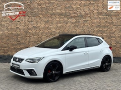 SEAT Ibiza - 1.0 TSI FR Black Edition Pano Virtual Led Stoelvw Cam Climatr