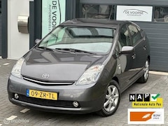 Toyota Prius - 1.5 TechEdit. NAP/Aut/Cam/Keyless/Navi/Cruise