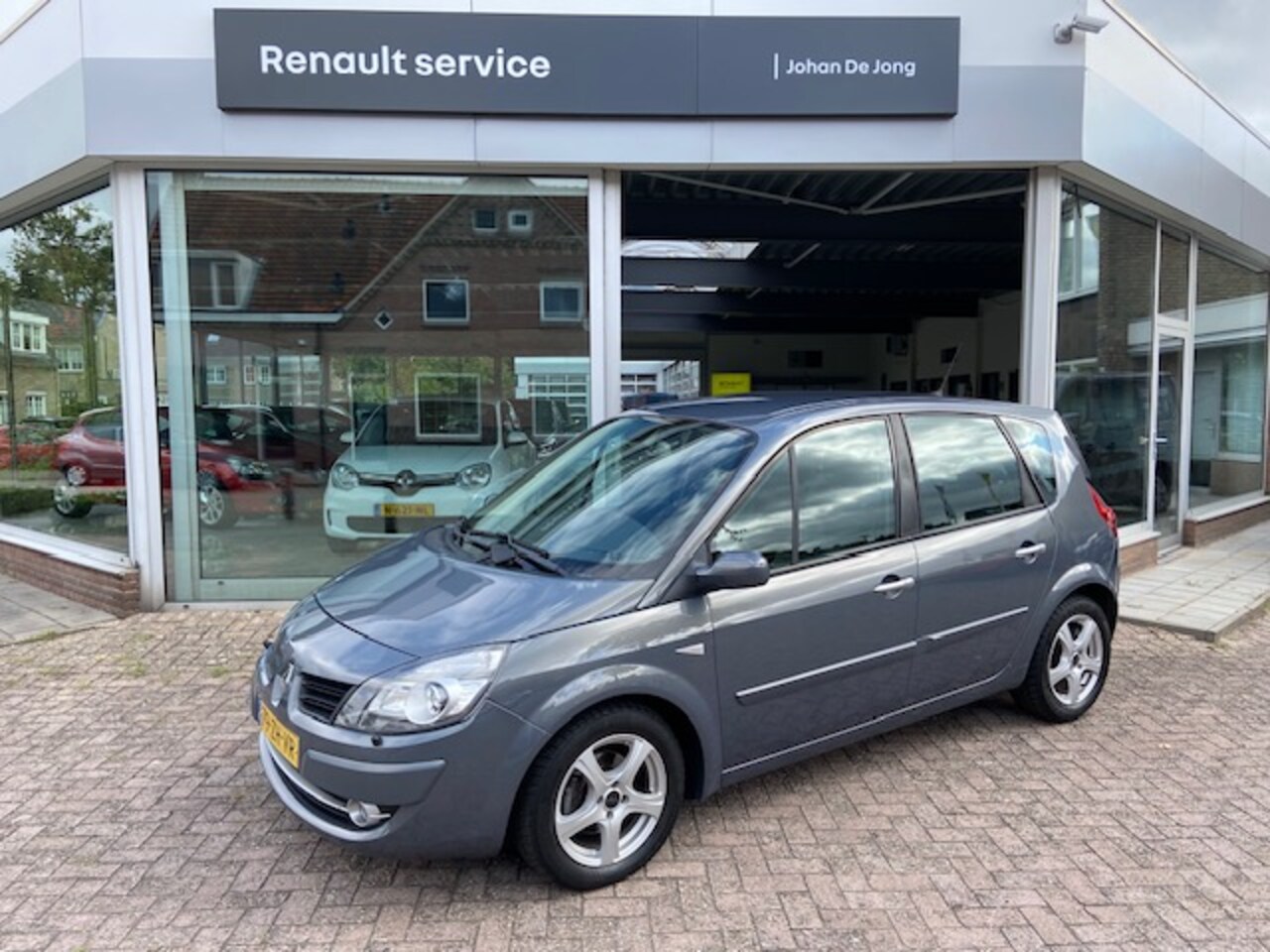 Renault Scénic - 1.6-16V Tech Line 1.6 16V 82KW Tech Line - AutoWereld.nl