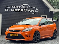 Ford Focus - 2.5 ST Facelift Uitlaatsysteem Diffuser Spoiler Uniek